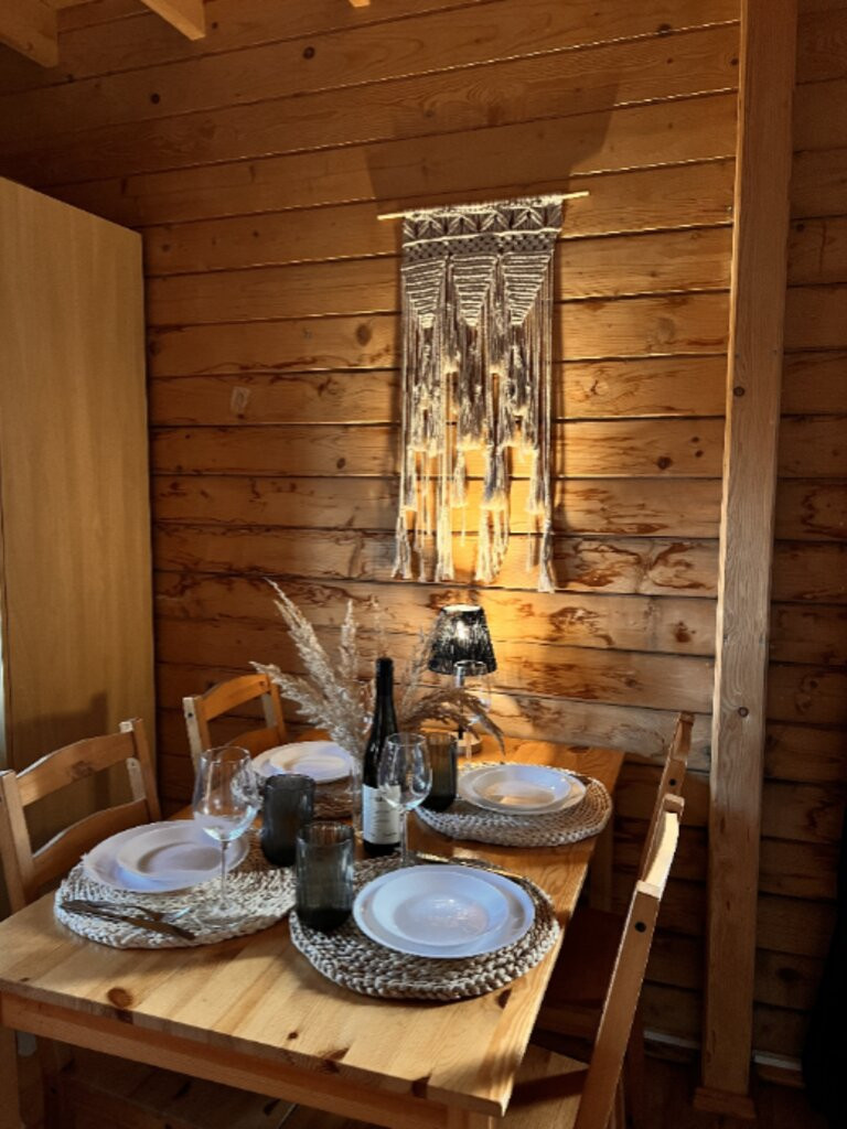 Dom Sprzedaż Mielenko Akacjowa 10