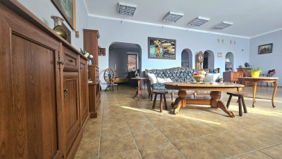 Dom Sprzedaż Lesięcin